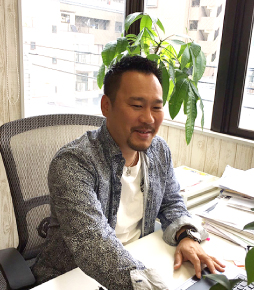 株式会社ジェネシスジャパン　代表取締役　田中康之